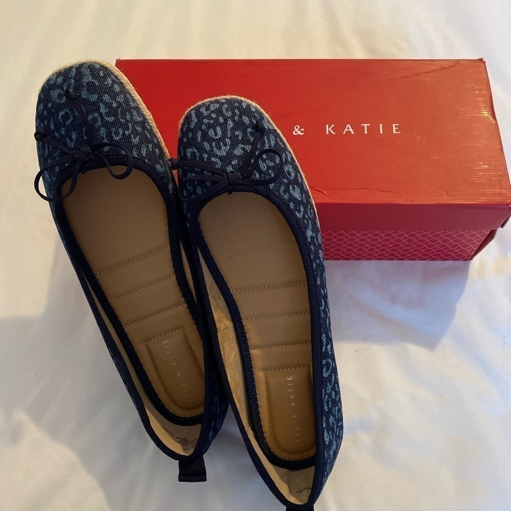 NEW IN BOX Kelly & Katie Lace Denim Flats. Women’s Size 10M - Picture 7 of 8